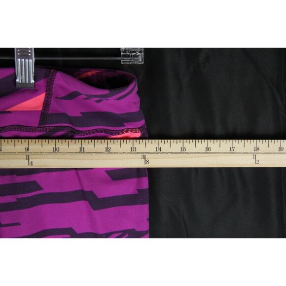 Reebok PW3R Leggings Women's Small Compression Fit Capri Pants Purple PLayDry - Picture 6 of 9